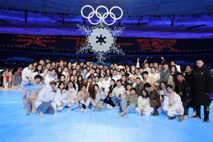2022冬奥会闭幕式大学生演员